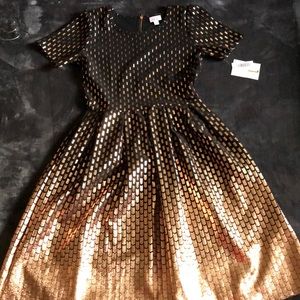 Size Large Lularoe Amelia (Elegant Collection)